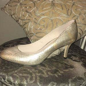Gorgeous NWOT “Louise Et Cie”Heels